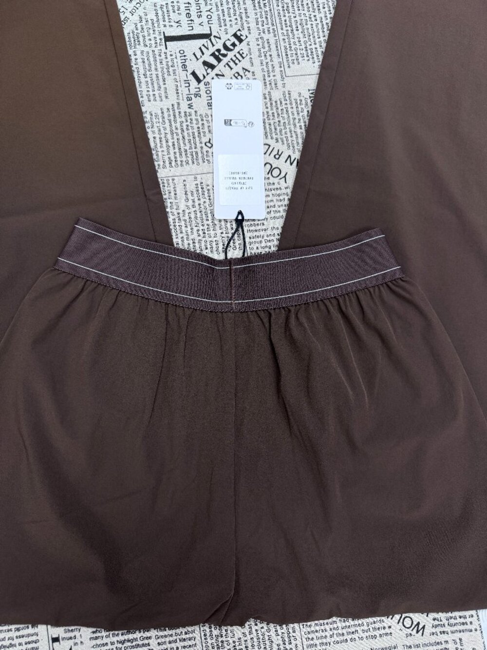 NWT Alo Yoga Espresso High Rise Wide Leg Suit Up Pants 🤎Athleisure (30" Inseam) - Picture 4 of 9